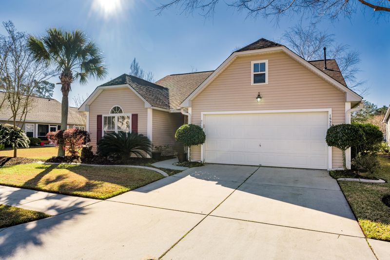 1525 Wellesley Cir, Mount Pleasant, SC 29466