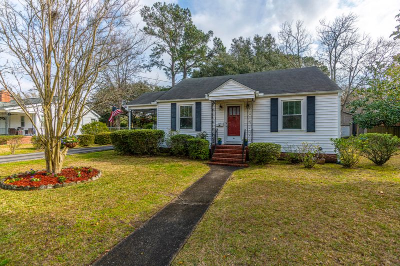 16 Avondale Ave, Charleston, SC 29407