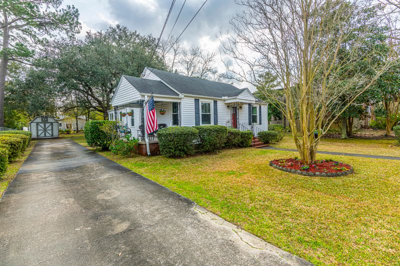 16 Avondale Ave, Charleston, SC 29407
