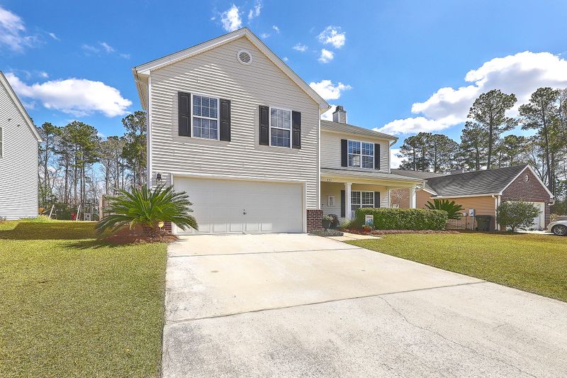 131 Waterbrook Dr, Goose Creek, SC 29445