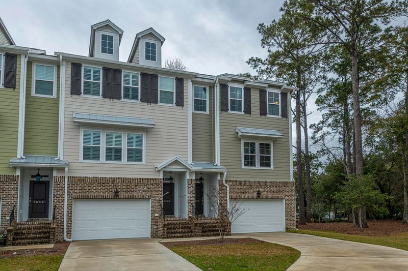 1064 Bowman Woods Dr, Mount Pleasant, SC 29464