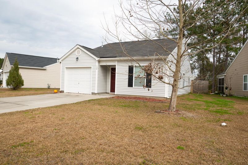 132 Coosawatchie St, Summerville, SC 29485