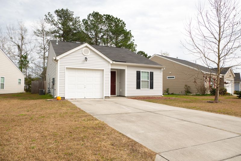 132 Coosawatchie St, Summerville, SC 29485