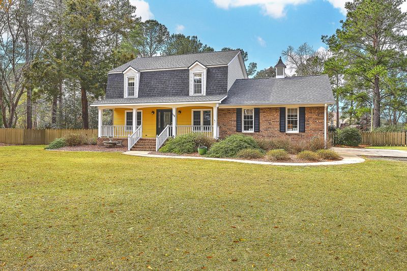 115 Sommett Blvd, Summerville, SC 29483
