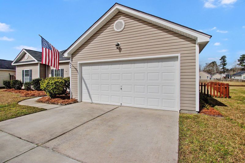 640 Savannah River Dr, Summerville, SC 29485