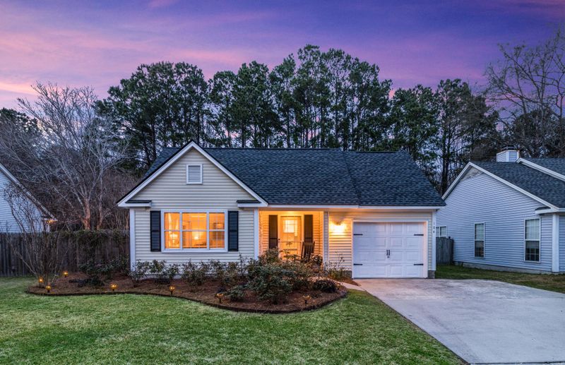 104 Mapperton Ct, Summerville, SC 29485