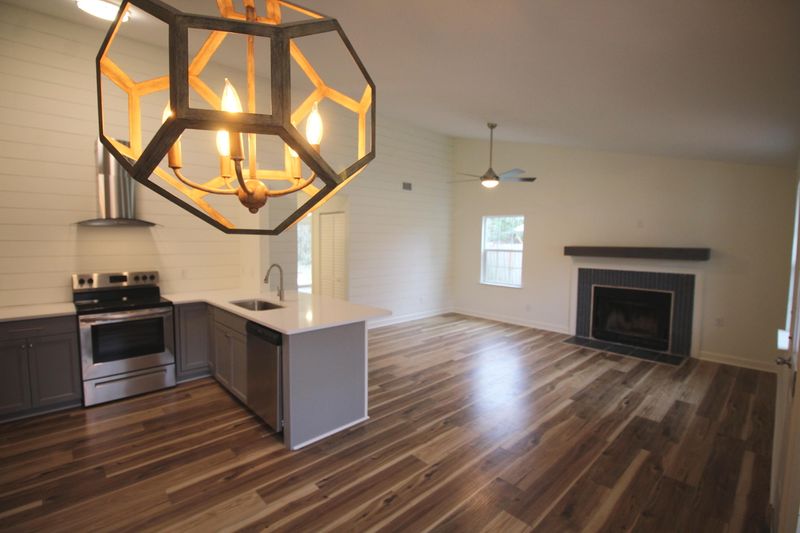 1148 Shoreham Rd, Charleston, SC 29412