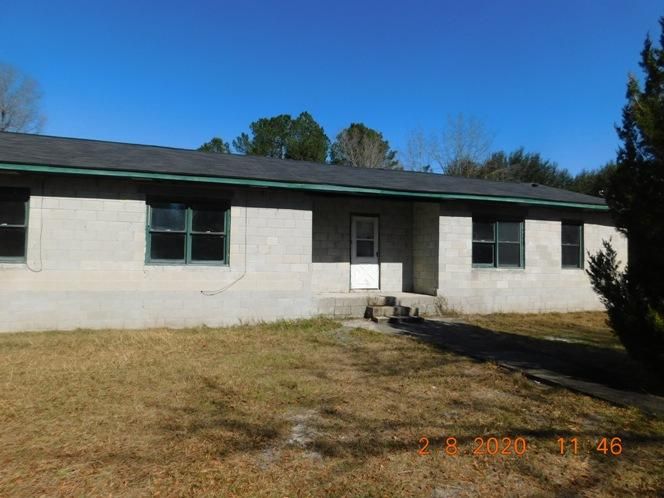 813 Wandas Rd, Pineville, SC 29468