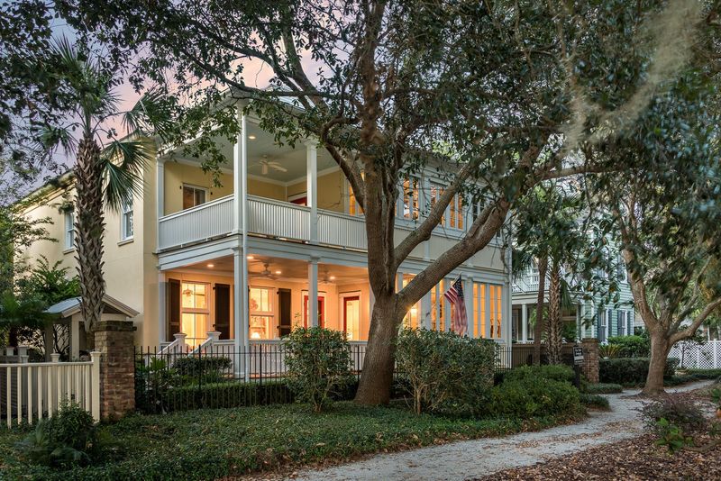 179 E Shipyard Rd, Mount Pleasant, SC 29464