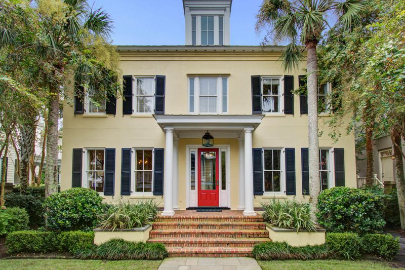 179 E Shipyard Rd, Mount Pleasant, SC 29464