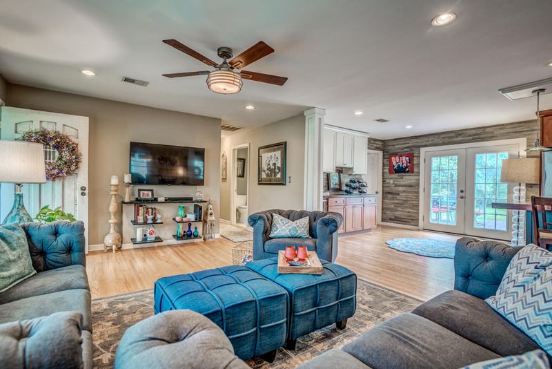 1232 Julian Clark Rd, Charleston, SC 29412