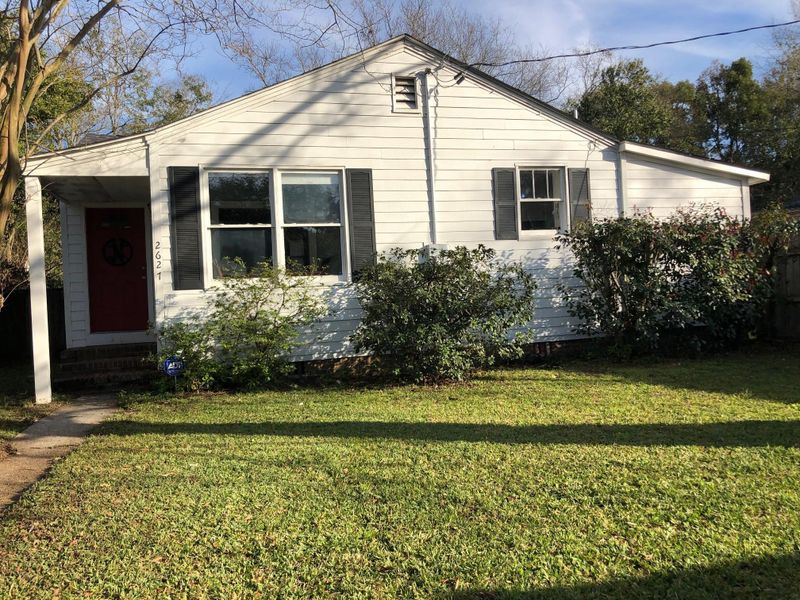 2627 Ferrara Dr, North Charleston, SC 29405