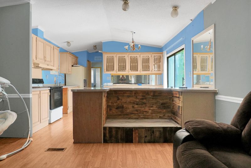 106 General Washington Blvd, Bonneau, SC 29431
