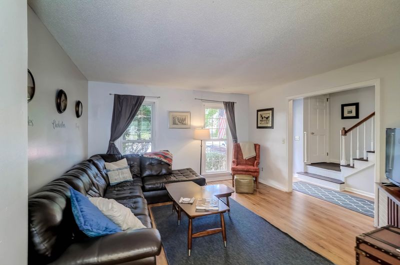 640 Bonneau Ln, Mount Pleasant, SC 29464