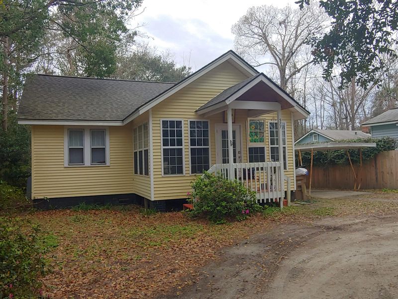 577 Riverland Dr, Charleston, SC 29412
