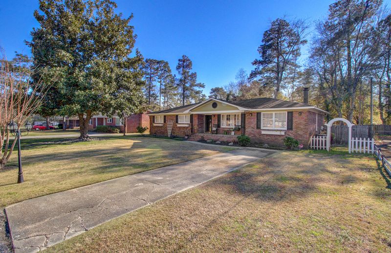 104 Wilson St, Summerville, SC 29483