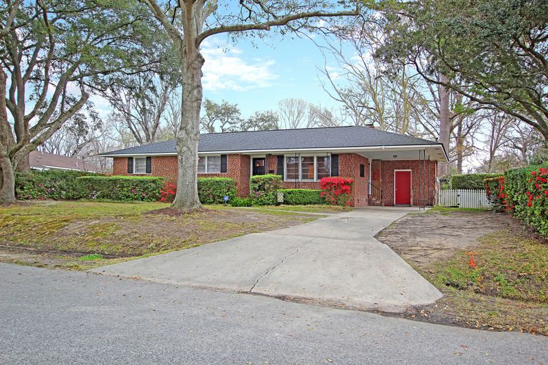 826 Symmes Dr, Charleston, SC 29407