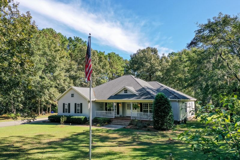 1766 Little Smith Rd, Wadmalaw Island, SC 29487