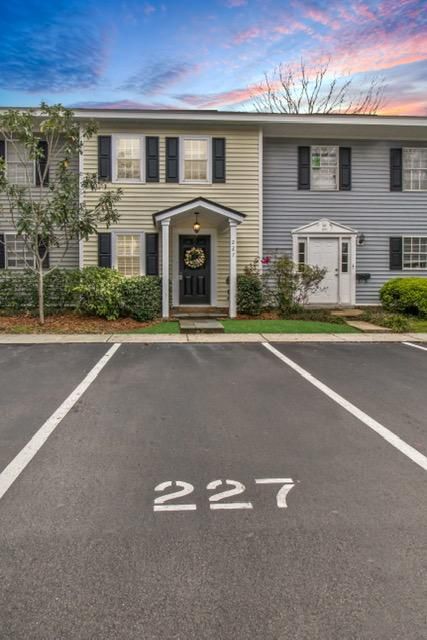 227 Heritage Cir #N-8, Mount Pleasant, SC 29464