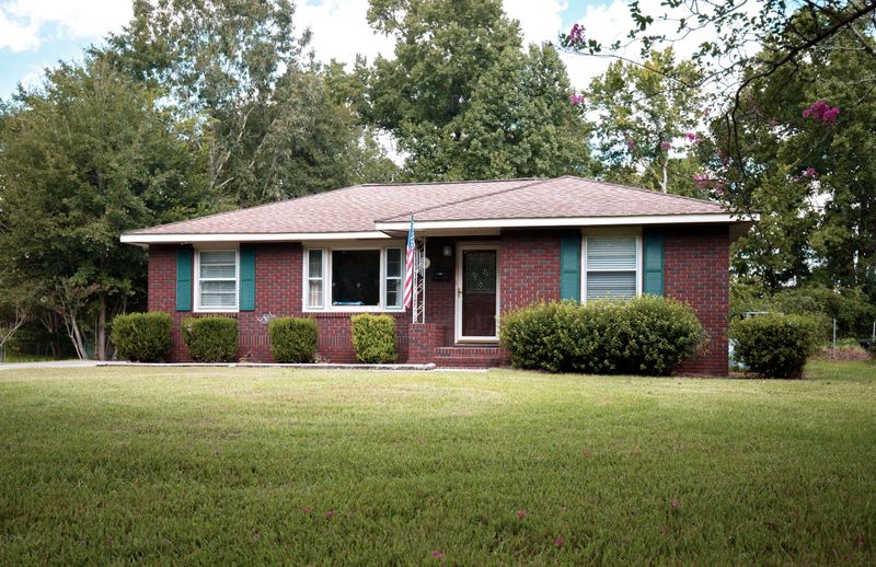 5324 Hartford Cir, North Charleston, SC 29405