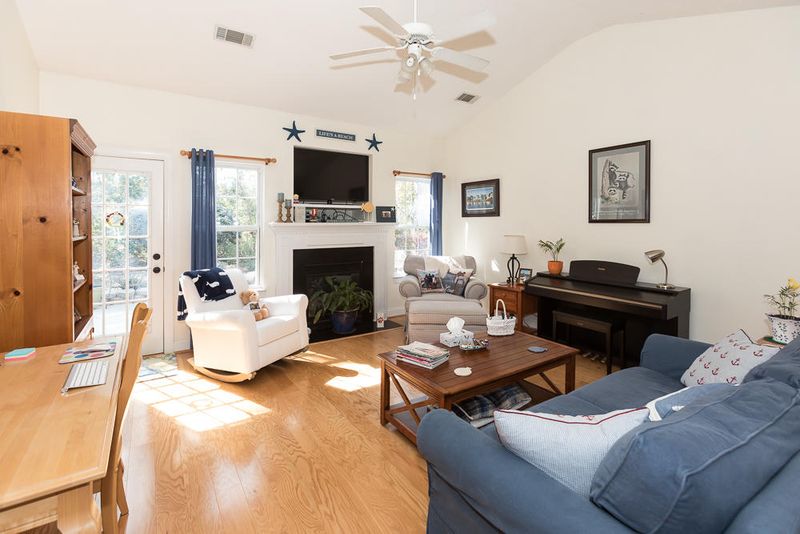 3027 Allison Cove Dr, Charleston, SC 29412