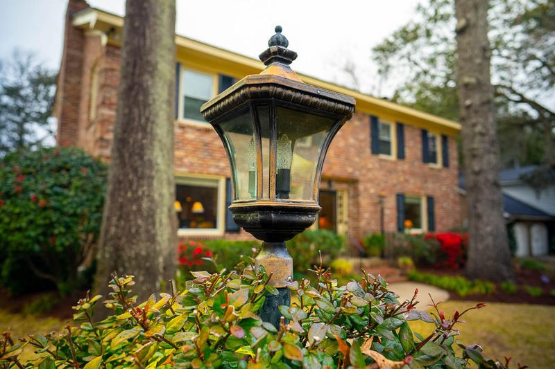 1803 Wilshire Dr, Charleston, SC 29407