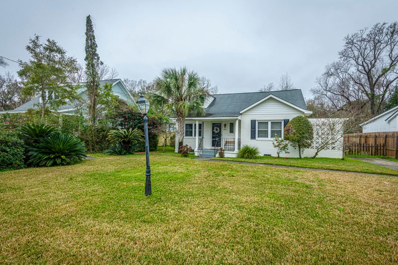 249 Howle Ave, Charleston, SC 29412
