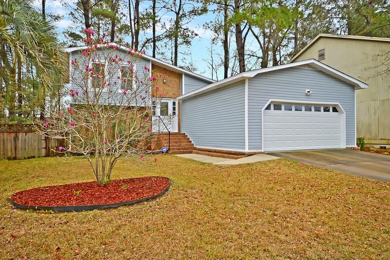 115 Lewisfield Dr, North Charleston, SC 29418