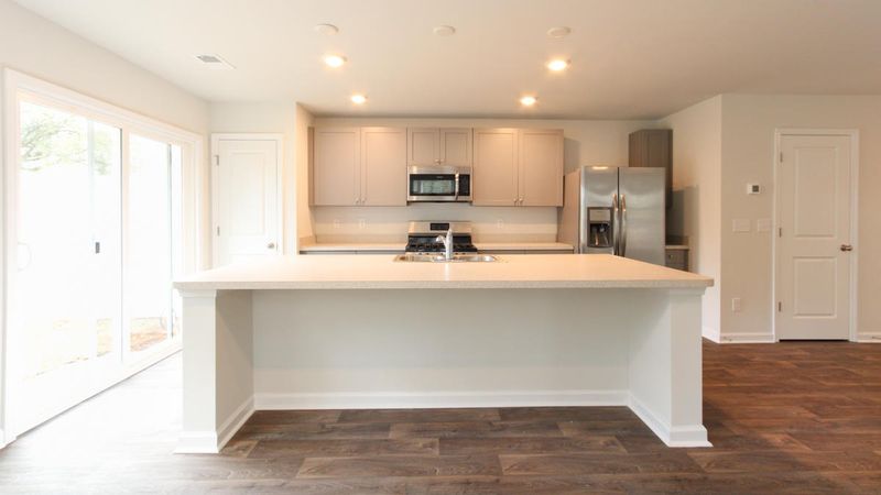 4595 N North Palm View Cir, North Charleston, SC 29418