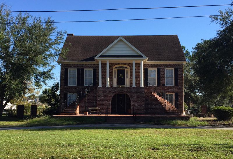 2854 Harvard Rd, Charleston, SC 29414