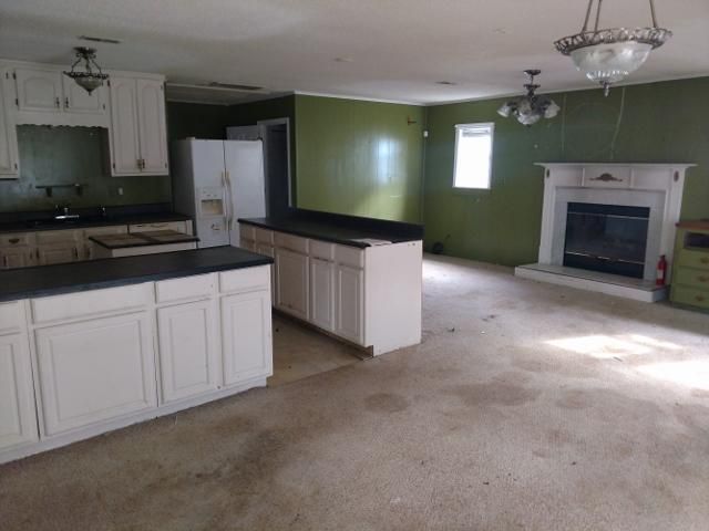 669 Lakeside Dr, Moncks Corner, SC 29461