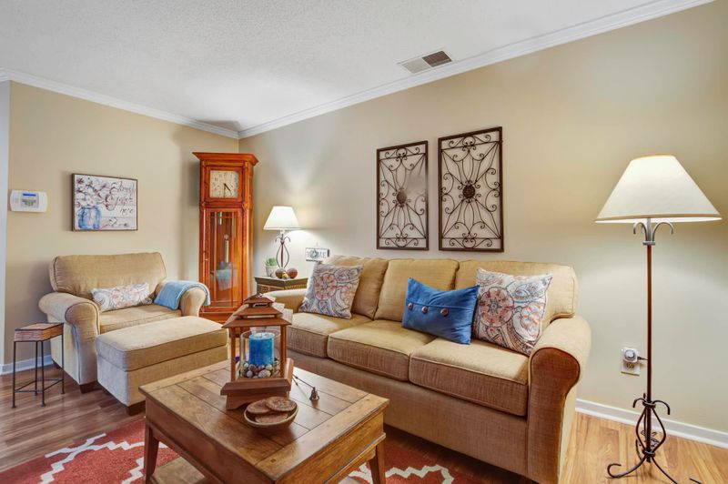 124 Luden Dr #C, Summerville, SC 29483