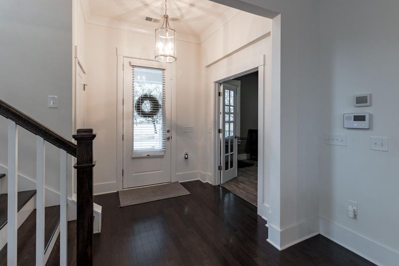 205 S Commodore Way, Summerville, SC 29483