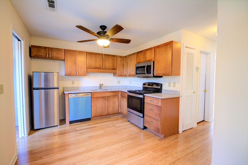 1420 Dove Run Dr #A, Charleston, SC 29412