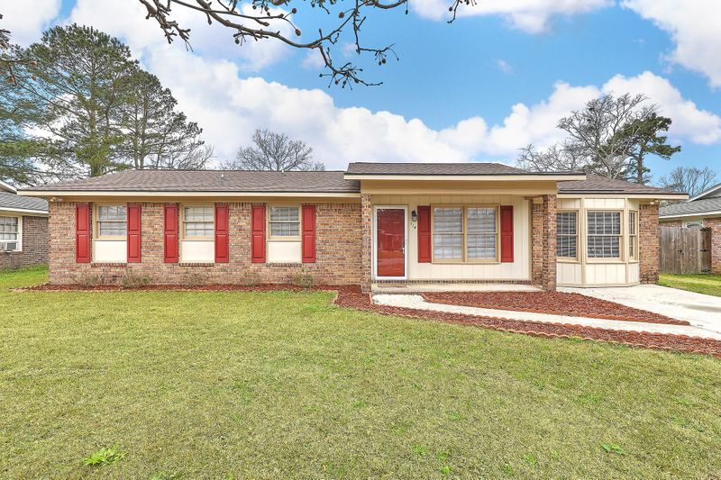 114 Mepkin Dr, Summerville, SC 29486