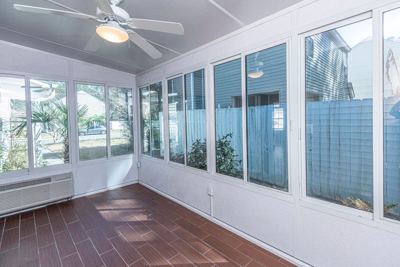 1151 Peninsula Cove Dr, Charleston, SC 29492