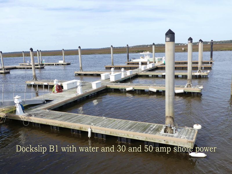 3702 Docksite Rd #B-1, Edisto Island, SC 29438