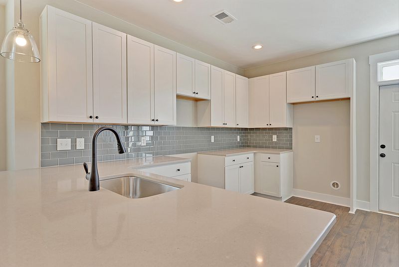 3972 Hillyard St, North Charleston, SC 29405