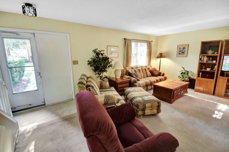 2941 Barrington Ln, Charleston, SC 29414