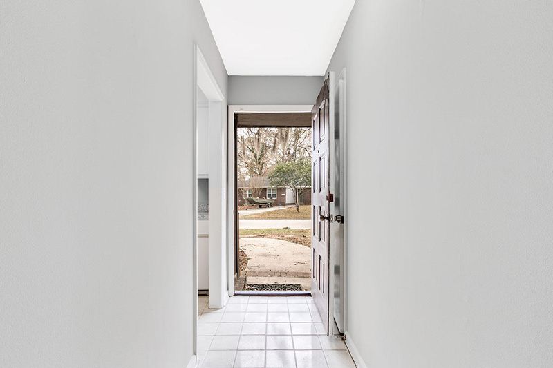 154 Hummingbird Ave, Ladson, SC 29456