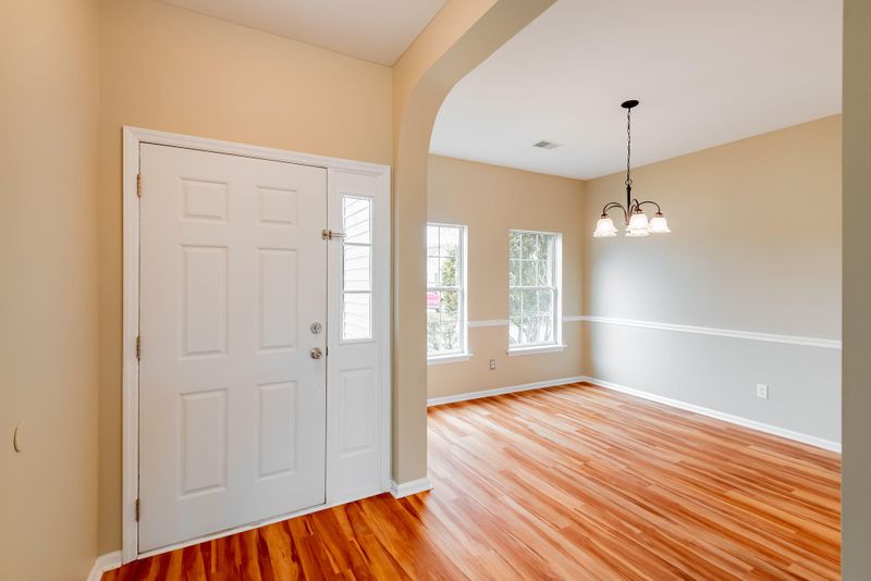 2728 Palmetto Hall Blvd, Mount Pleasant, SC 29466