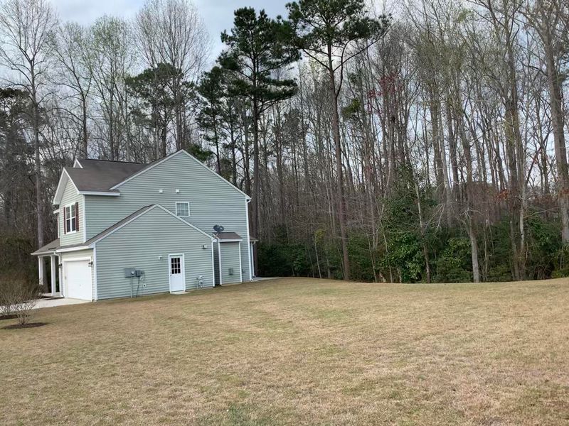 213 Goldfinch Ln, Summerville, SC 29485