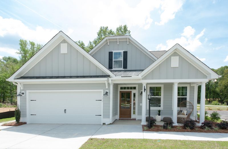 682 Black Pine Rd, Moncks Corner, SC 29461