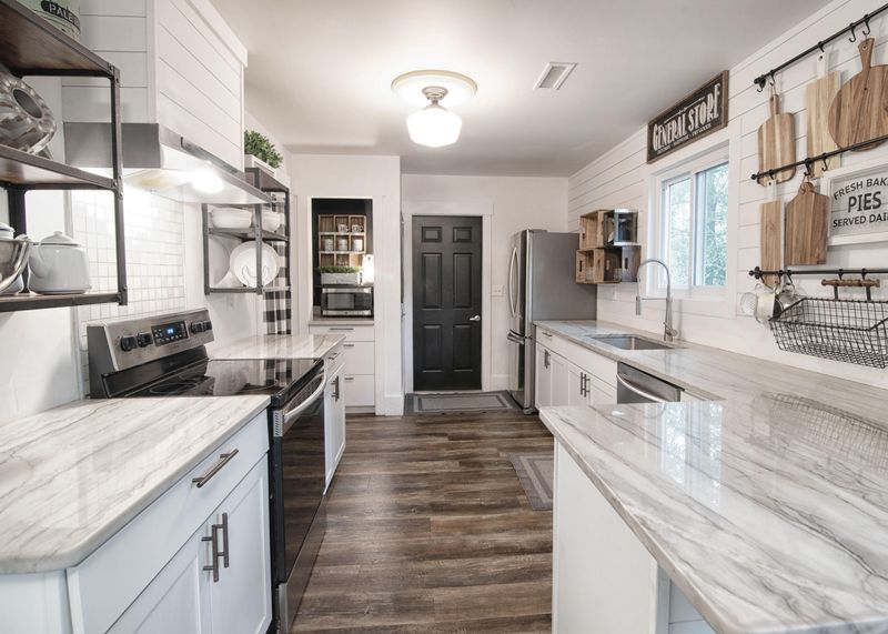 1139 Plantation Ln, Mount Pleasant, SC 29464