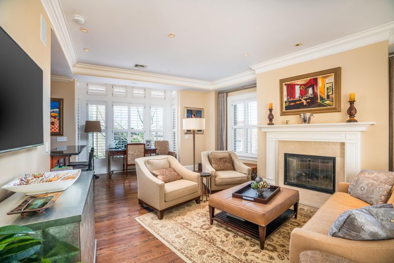 32 Prioleau St #B, Charleston, SC 29401