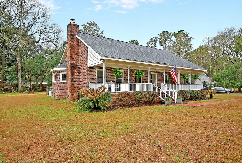 5359 Chaplins Landing Rd, Hollywood, SC 29449