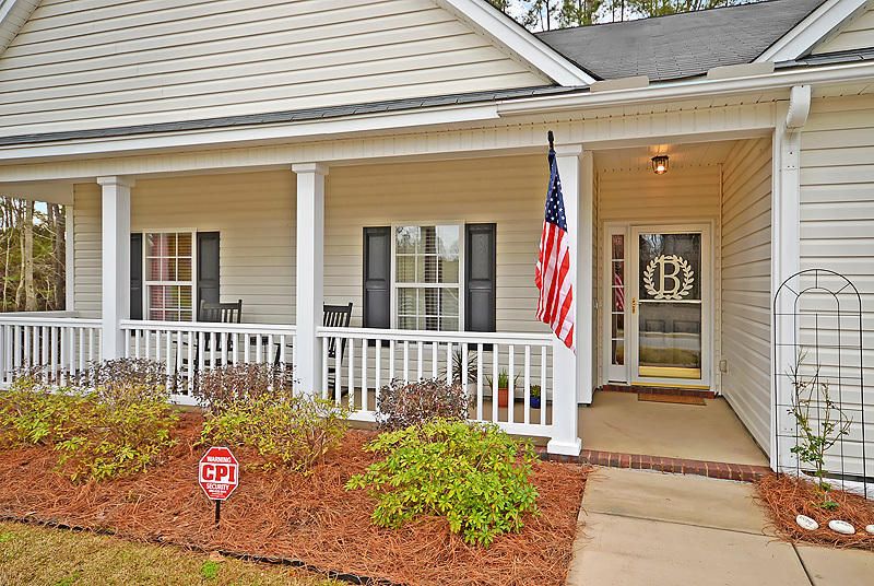 137 Highwoods Plantation Ave, Summerville, SC 29485