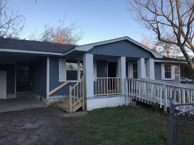 2358 Cosmopolitan St, North Charleston, SC 29405