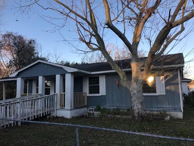 2358 Cosmopolitan St, North Charleston, SC 29405