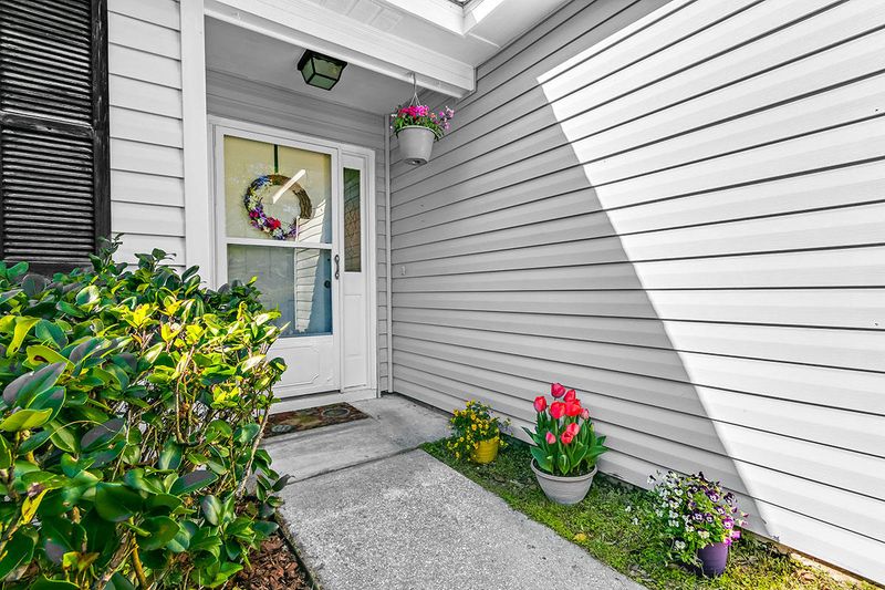 306 White Church Ln, Summerville, SC 29485